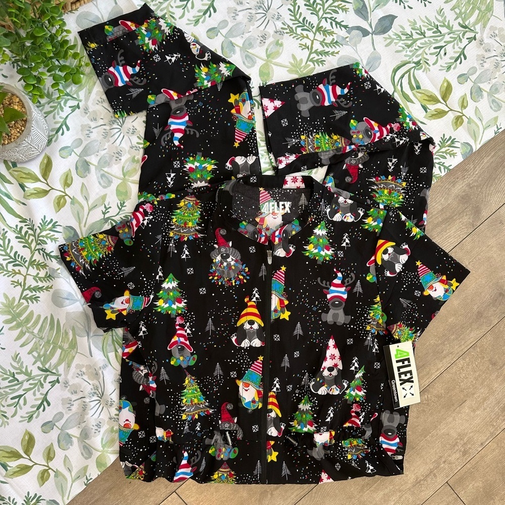New Women’s Christmas Medical Nursing Scrub Jumpsuit Greentown 4 Flex Medium